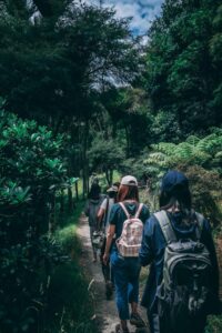 dos and donts of hiking